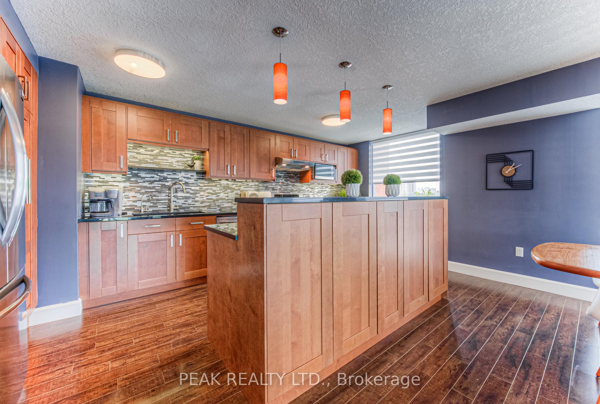 Photo 17 of Unit 811, 55 Blue Springs Drive, Waterloo — HOMEH