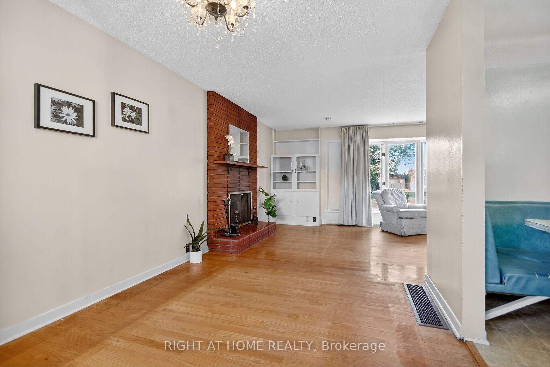 Photo 10 of 6 Higwood Drive, Ottawa, Borden Farm/Stewart Farm/Carleton Heights/Parkwood Hills — HOMEH