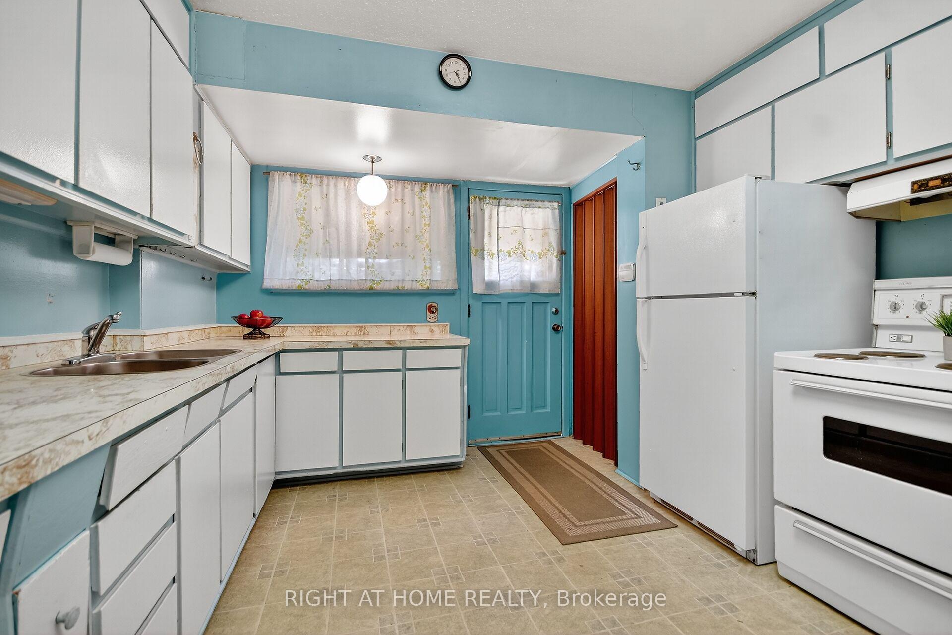 Photo 29 of 6 Higwood Drive, Ottawa, Borden Farm/Stewart Farm/Carleton Heights/Parkwood Hills — HOMEH