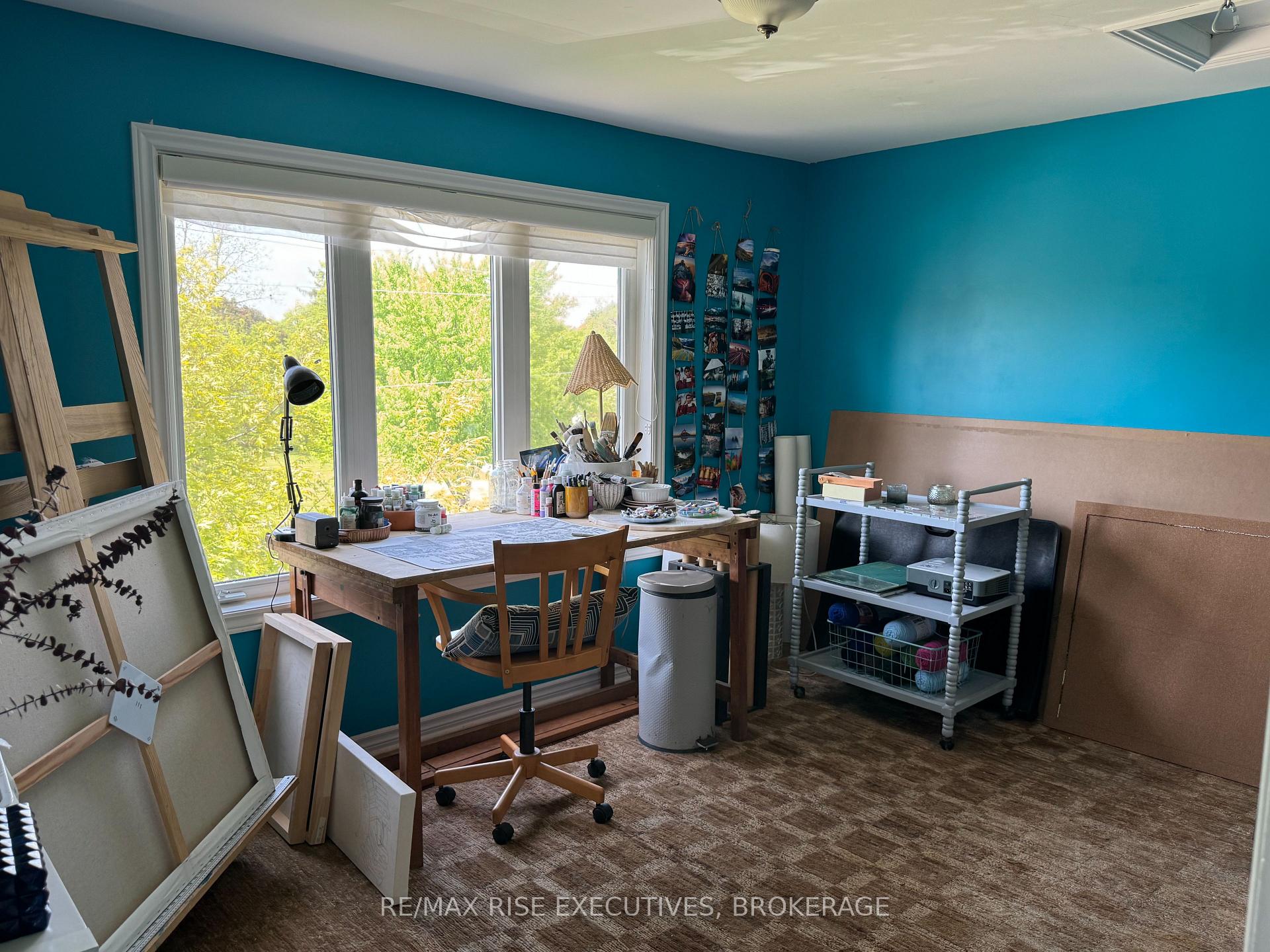 Photo 6 of 211 Oak Street, Gananoque — HOMEH