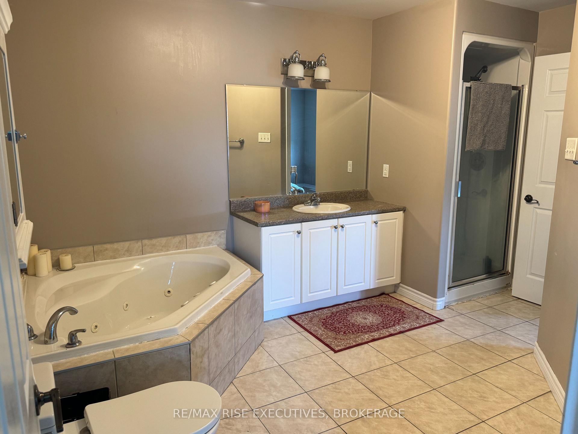 Photo 7 of 211 Oak Street, Gananoque — HOMEH
