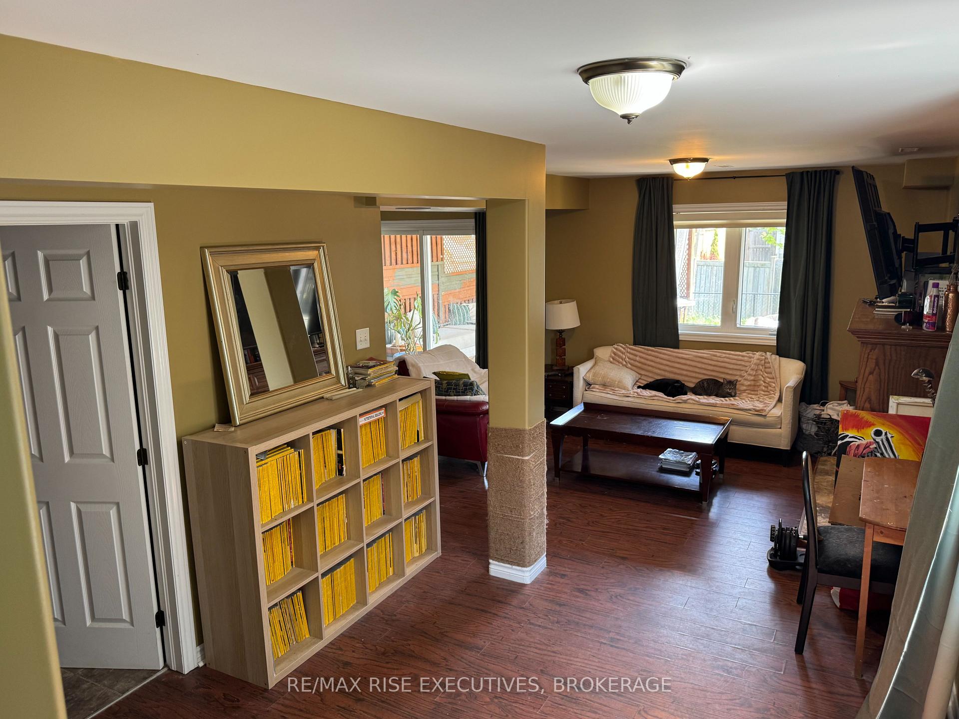 Photo 10 of 211 Oak Street, Gananoque — HOMEH