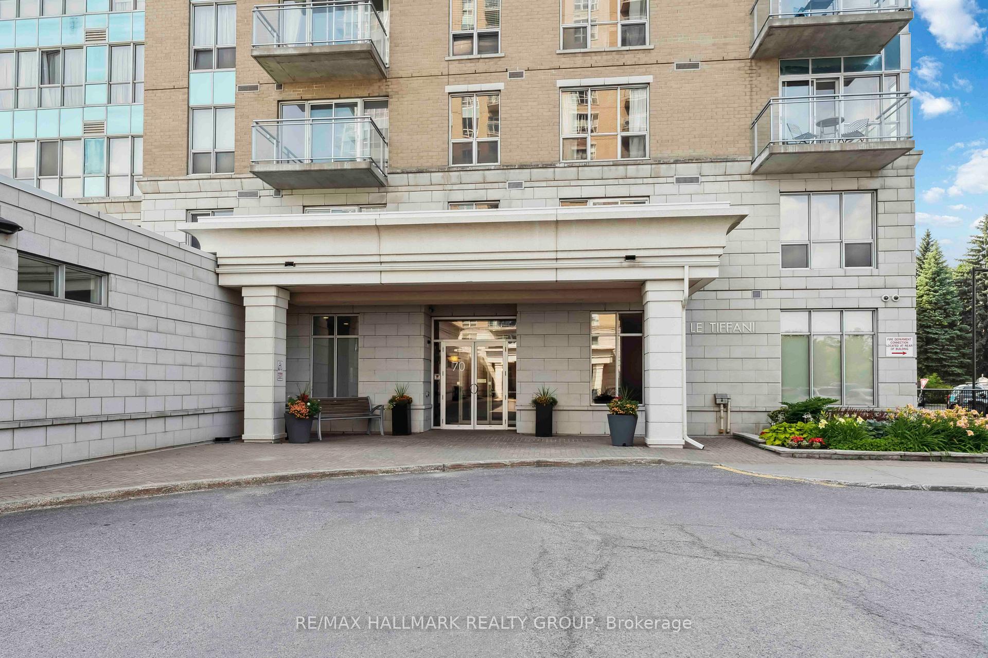 Photo 3 of Unit 304, 70 Landry Street, Ottawa, Vanier — HOMEH
