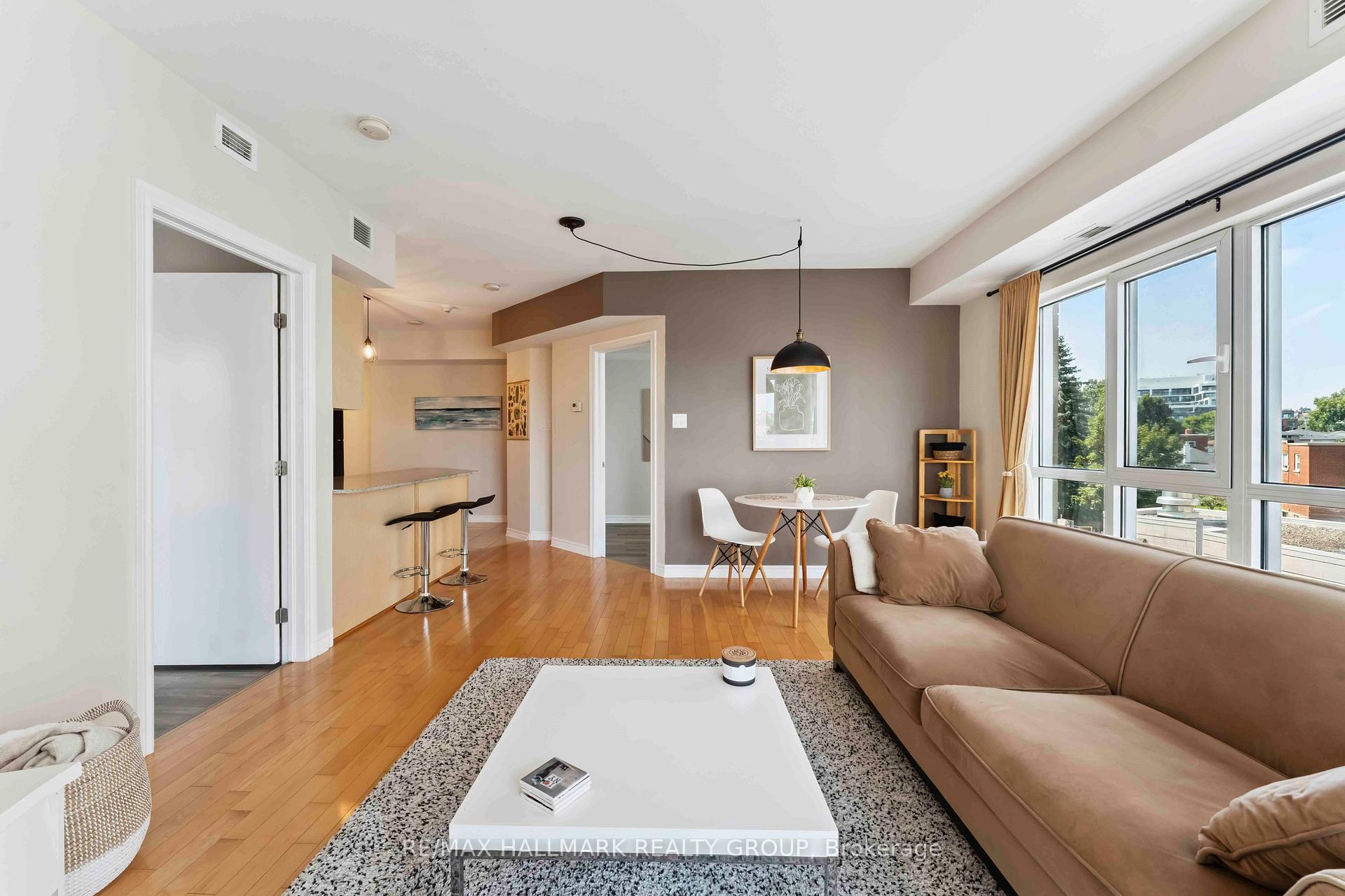 Photo 13 of Unit 304, 70 Landry Street, Ottawa, Vanier — HOMEH
