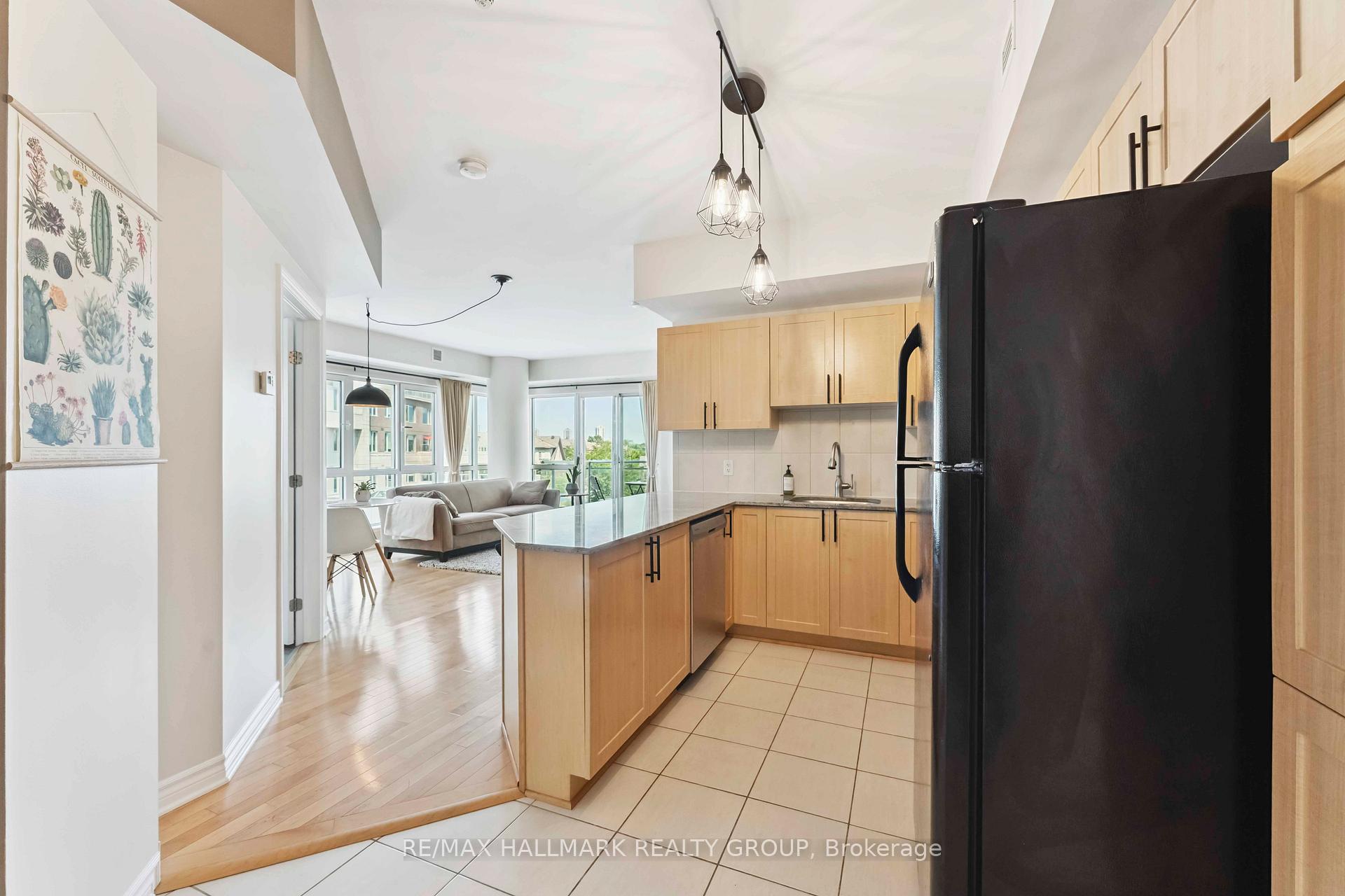 Photo 16 of Unit 304, 70 Landry Street, Ottawa, Vanier — HOMEH