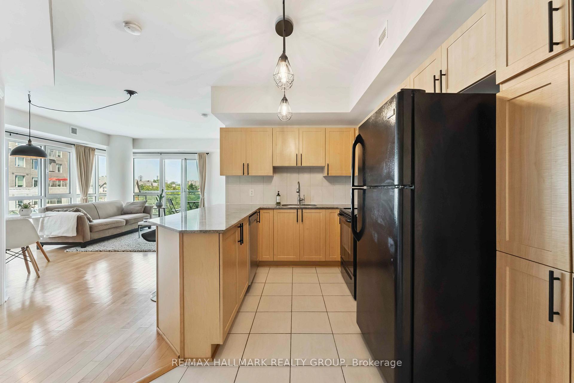 Photo 17 of Unit 304, 70 Landry Street, Ottawa, Vanier — HOMEH
