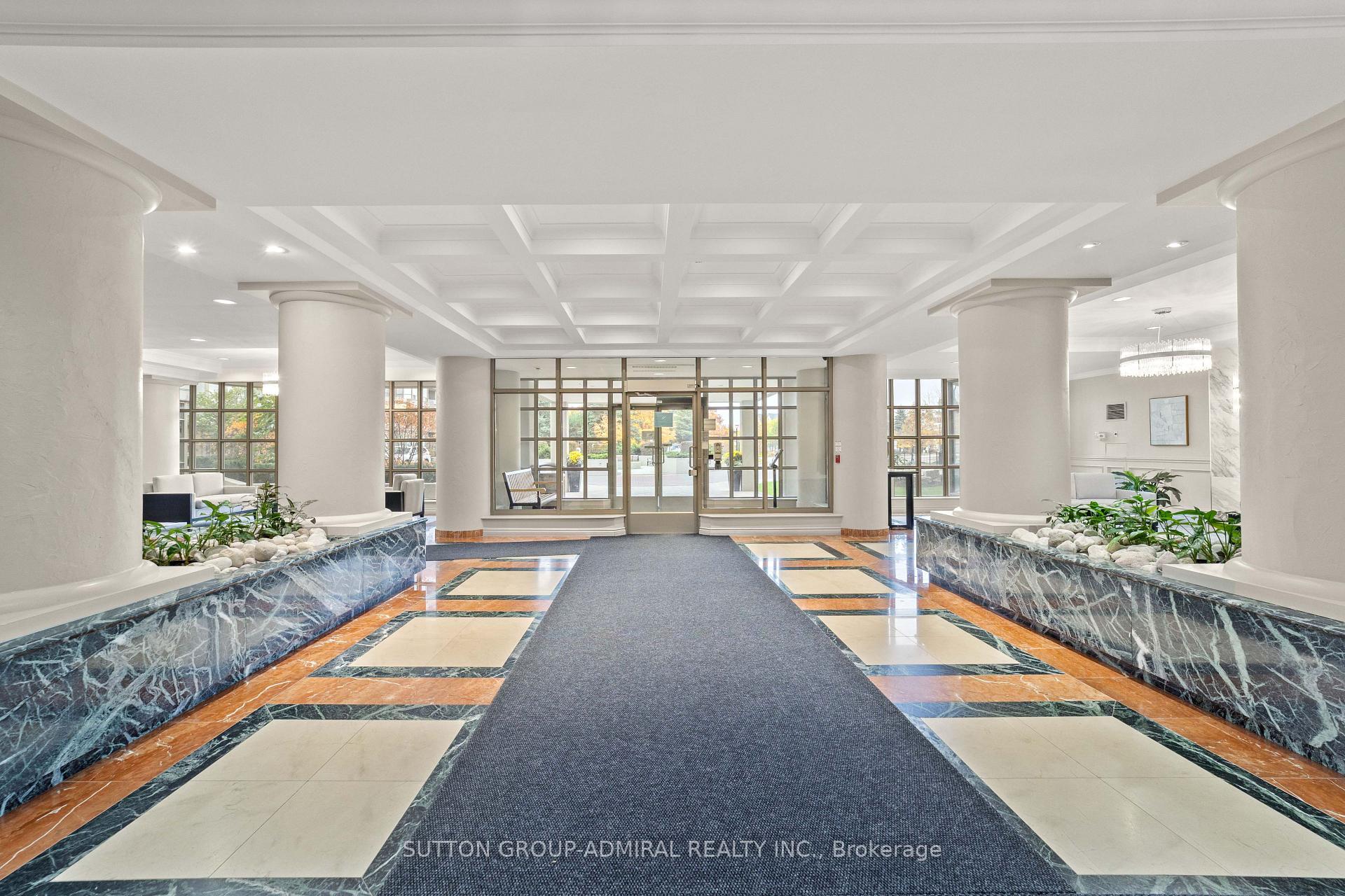 Photo 7 of Unit 304, 11 Townsgate Drive, Vaughan, Crestwood-Springfarm-Yorkhill — HOMEH