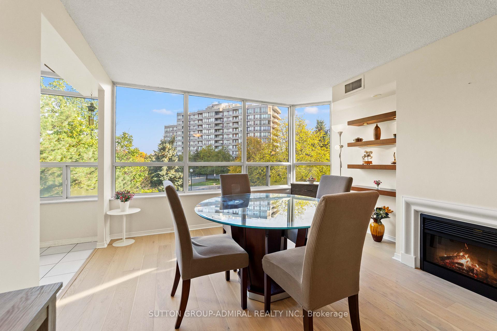 Photo 17 of Unit 304, 11 Townsgate Drive, Vaughan, Crestwood-Springfarm-Yorkhill — HOMEH