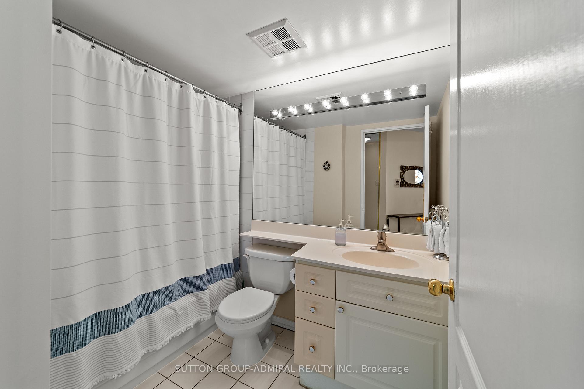 Photo 29 of Unit 304, 11 Townsgate Drive, Vaughan, Crestwood-Springfarm-Yorkhill — HOMEH