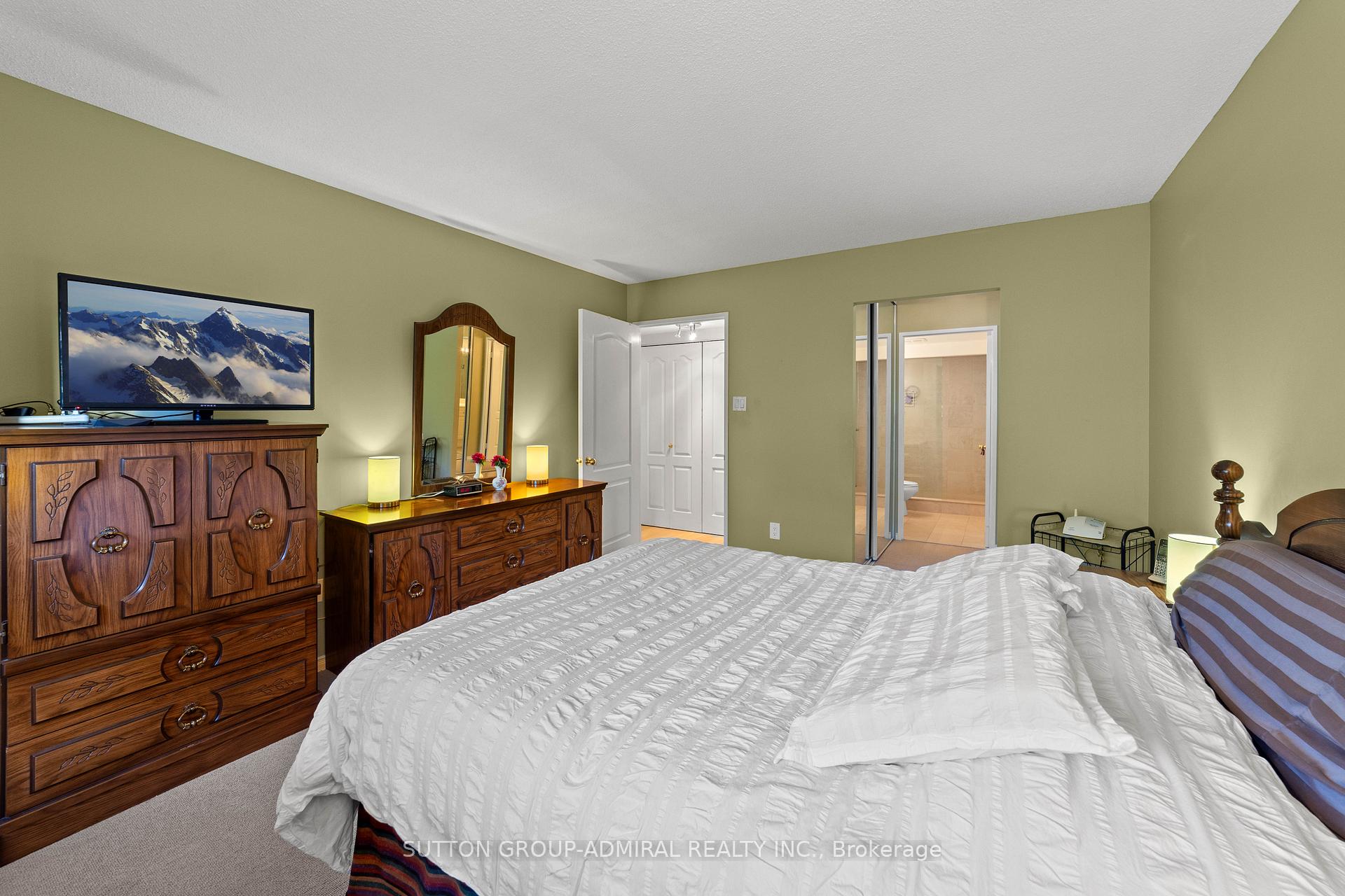 Photo 34 of Unit 304, 11 Townsgate Drive, Vaughan, Crestwood-Springfarm-Yorkhill — HOMEH