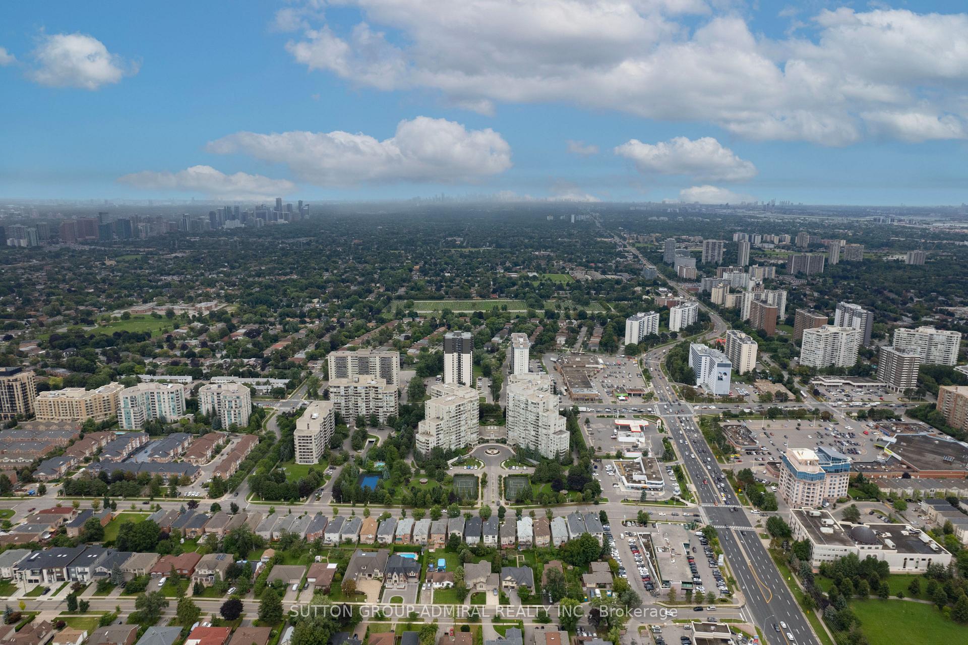 Photo 48 of Unit 304, 11 Townsgate Drive, Vaughan, Crestwood-Springfarm-Yorkhill — HOMEH