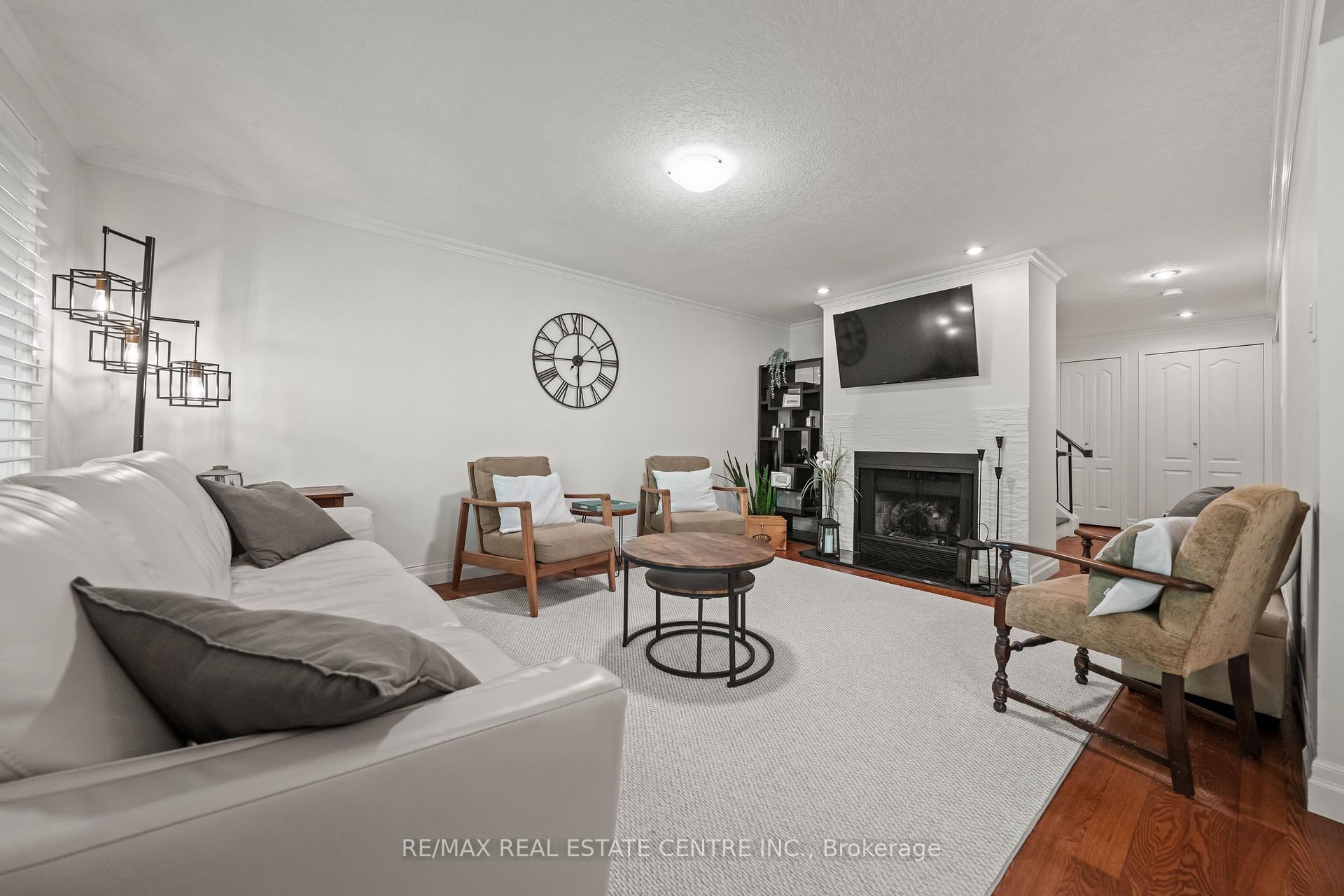 Photo 17 of Unit 11, 232 Kingswood Drive, Kitchener — HOMEH