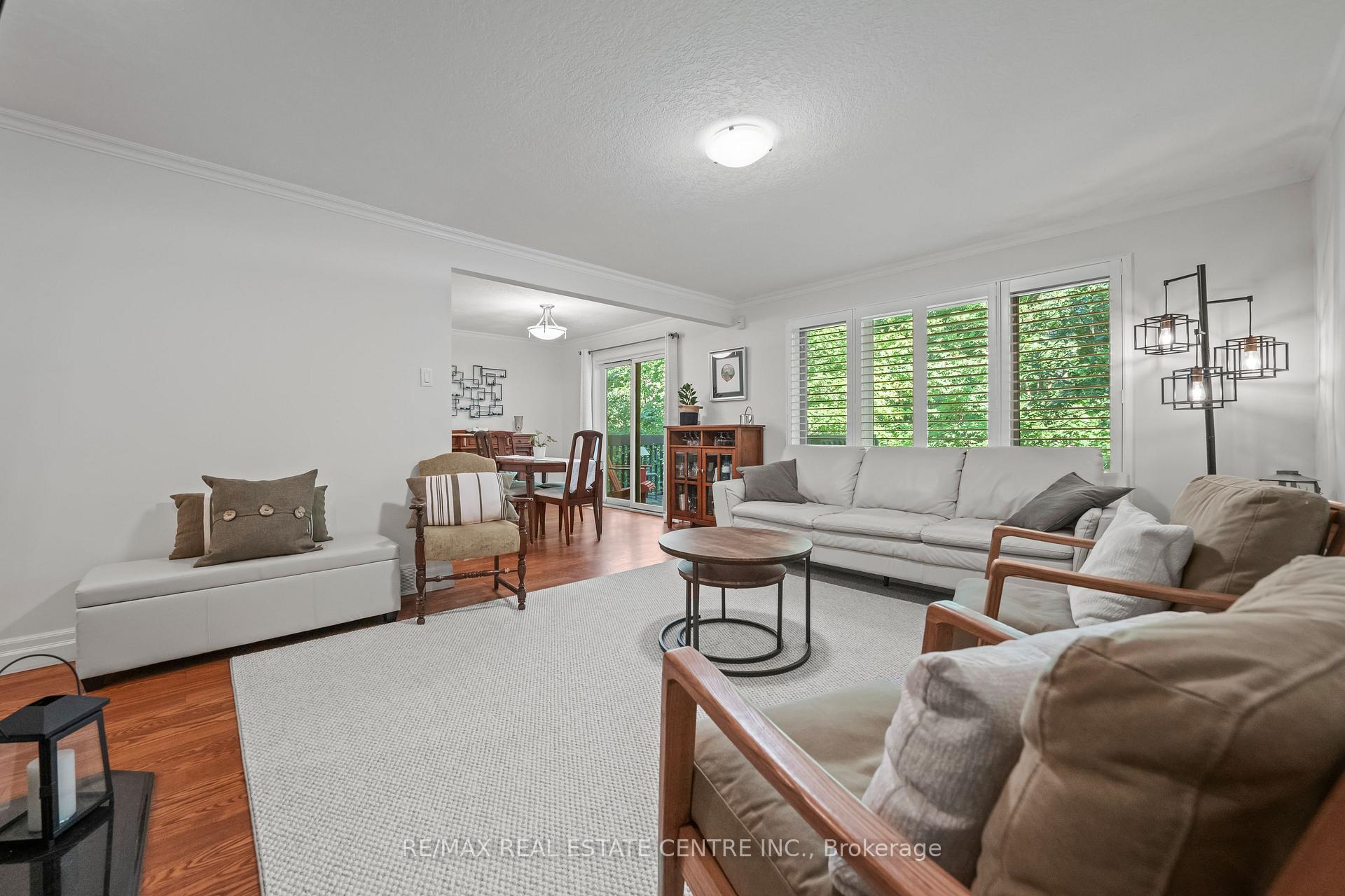 Photo 18 of Unit 11, 232 Kingswood Drive, Kitchener — HOMEH