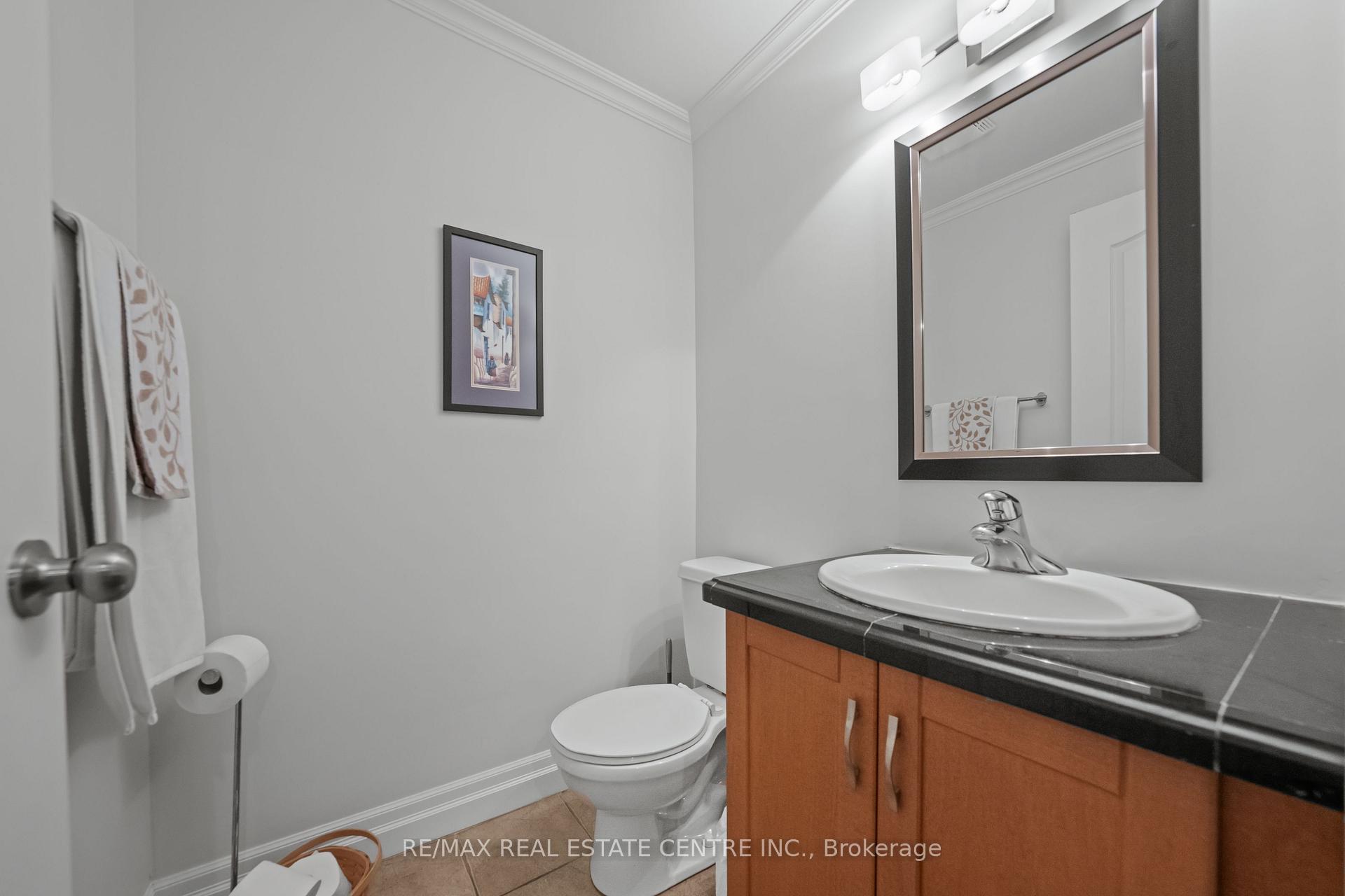 Photo 21 of Unit 11, 232 Kingswood Drive, Kitchener — HOMEH