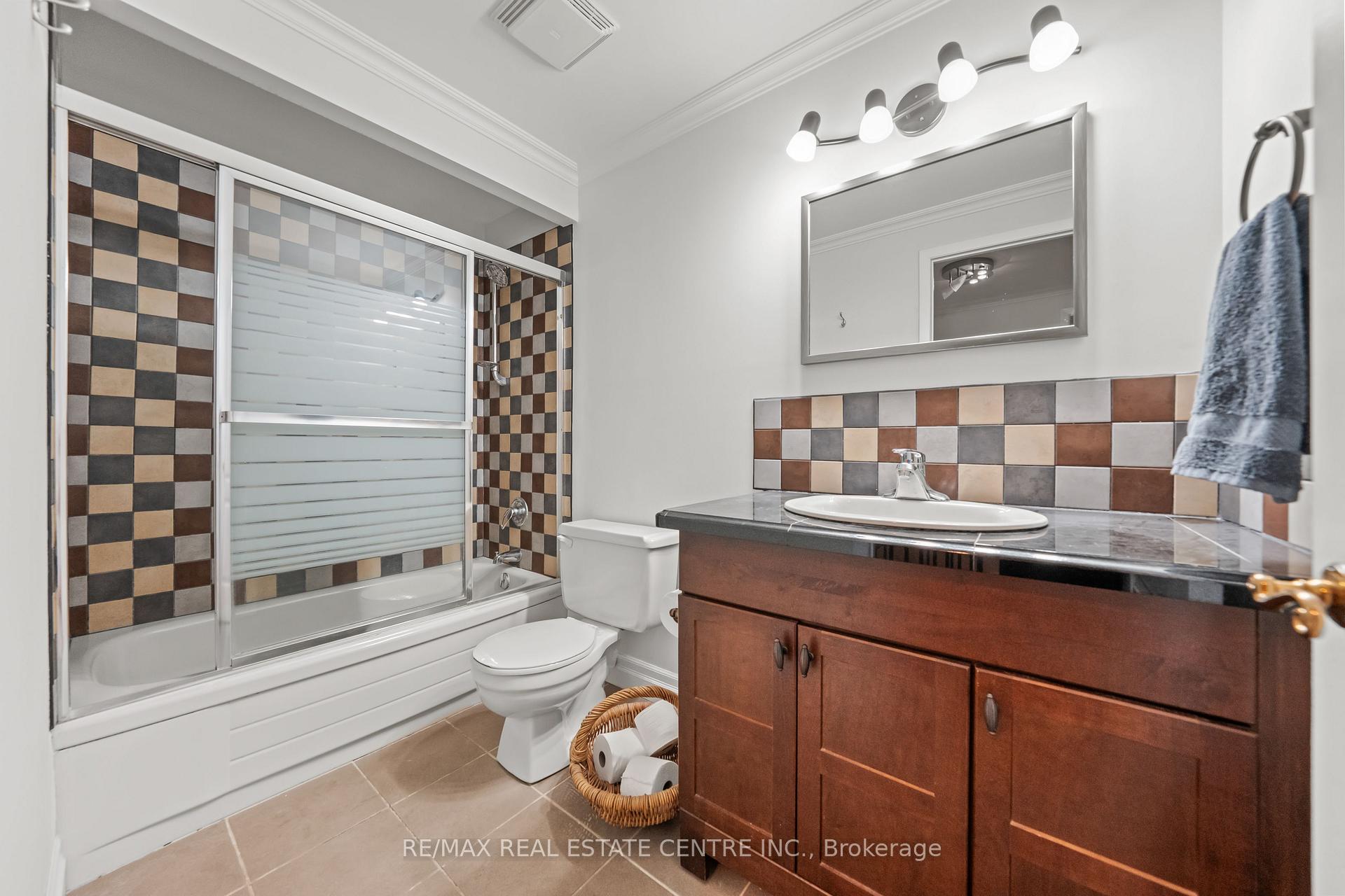 Photo 27 of Unit 11, 232 Kingswood Drive, Kitchener — HOMEH