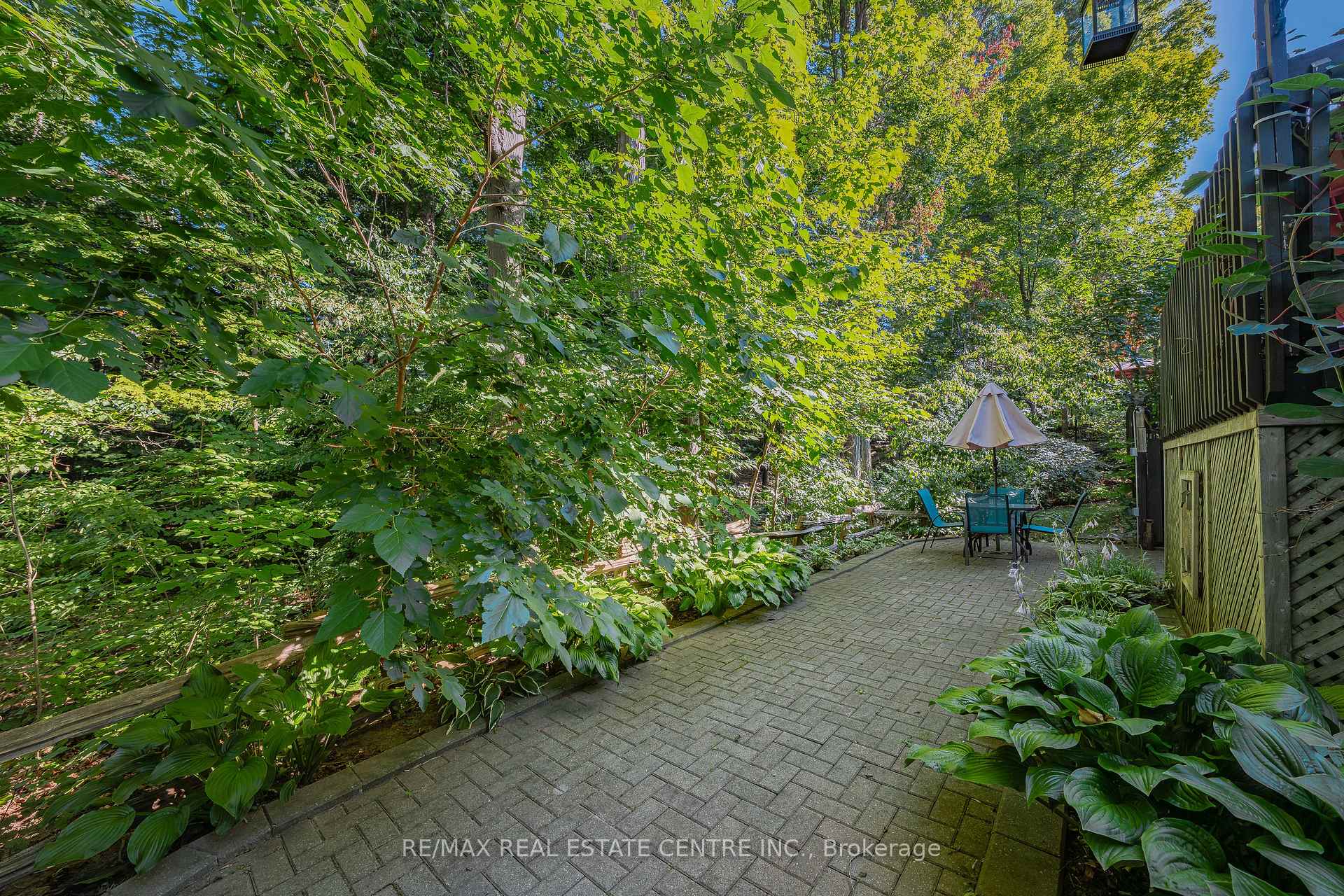 Photo 41 of Unit 11, 232 Kingswood Drive, Kitchener — HOMEH