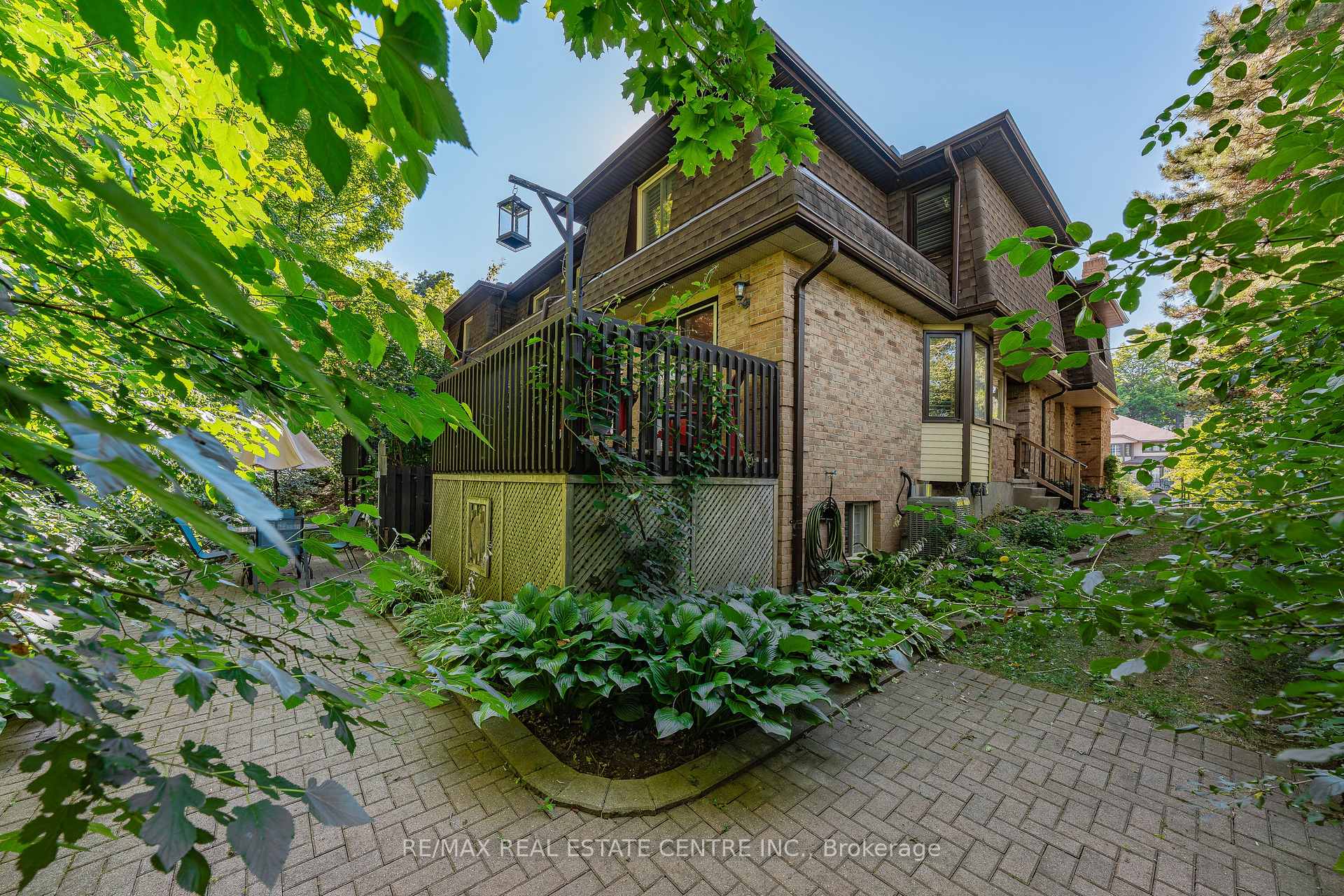 Photo 42 of Unit 11, 232 Kingswood Drive, Kitchener — HOMEH