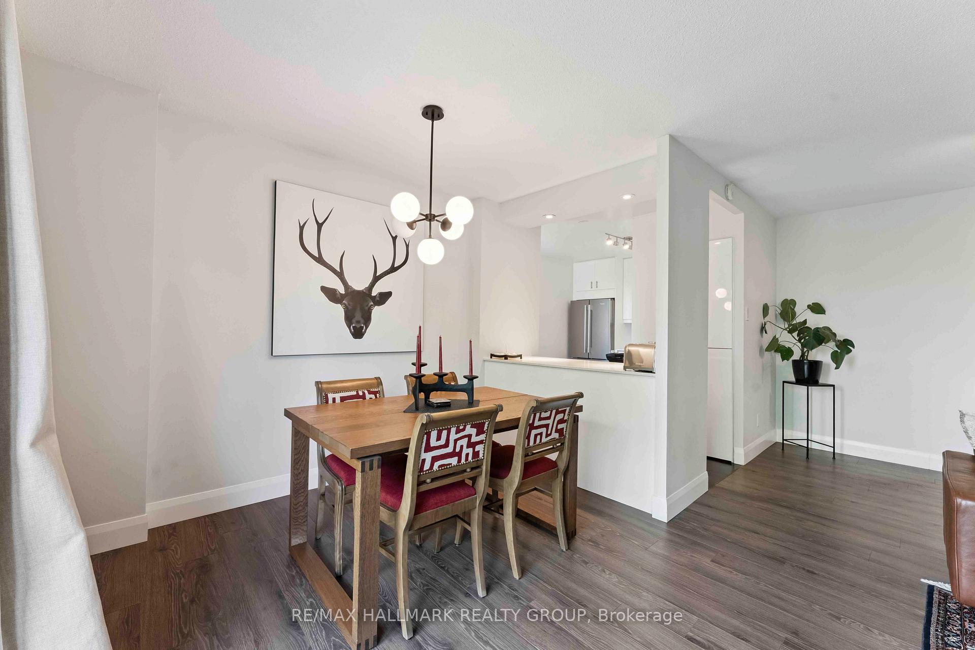 Photo 10 of Unit 406, 333 Chapel Street, Ottawa, Sandy Hill — HOMEH