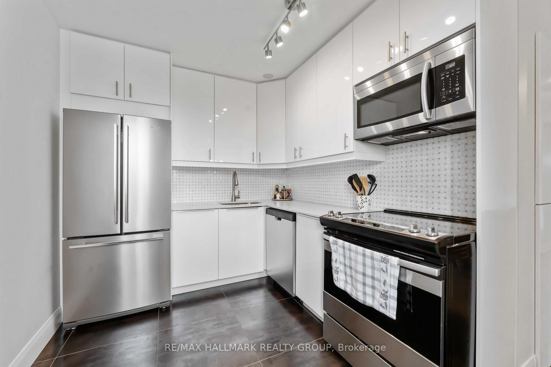 Photo 14 of Unit 406, 333 Chapel Street, Ottawa, Sandy Hill — HOMEH