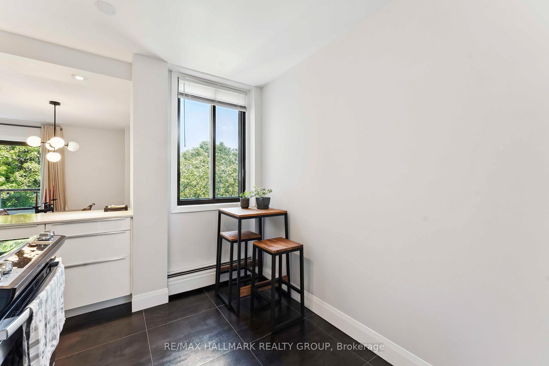 Photo 18 of Unit 406, 333 Chapel Street, Ottawa, Sandy Hill — HOMEH