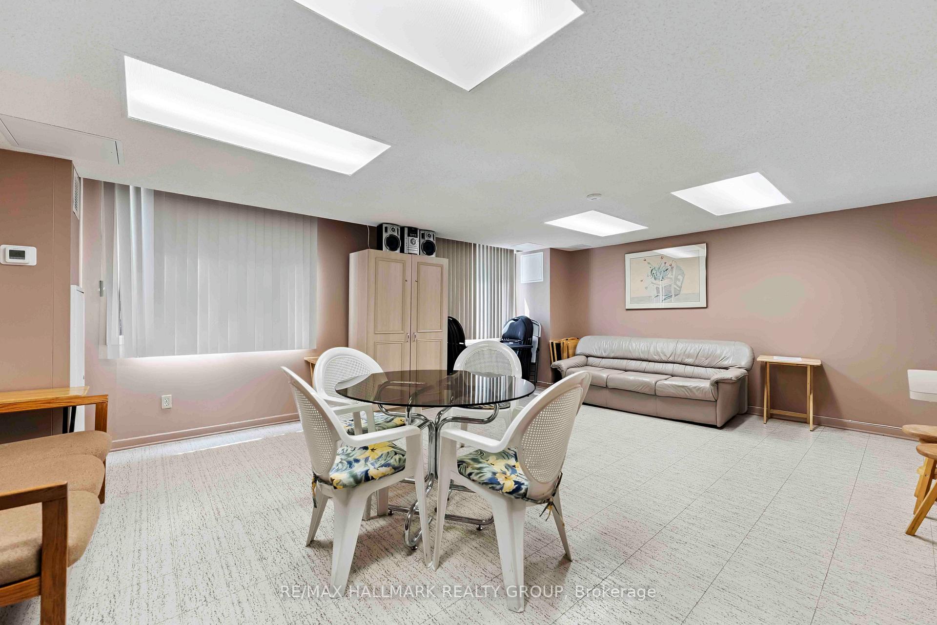 Photo 35 of Unit 406, 333 Chapel Street, Ottawa, Sandy Hill — HOMEH