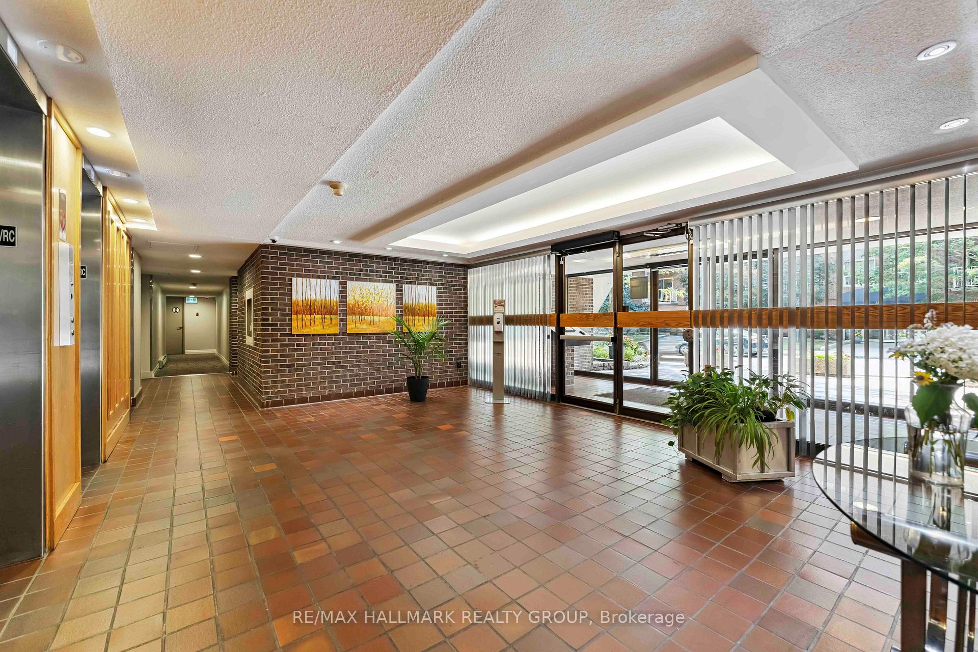 Photo 36 of Unit 406, 333 Chapel Street, Ottawa, Sandy Hill — HOMEH