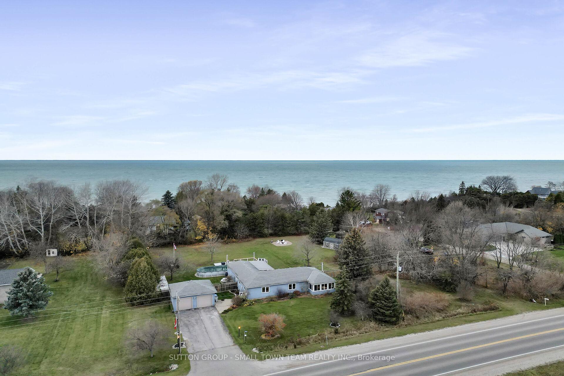 Photo 2 of 72223 Bluewater Highway, Bluewater, Hay — HOMEH