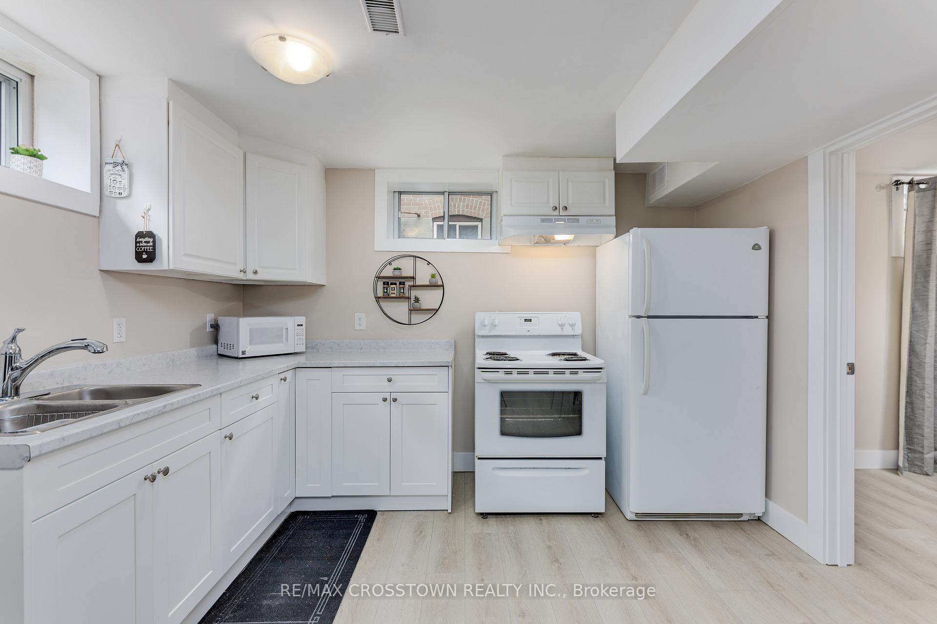 Photo 2 of 6 Davidson Street, Barrie, 400 North — HOMEH
