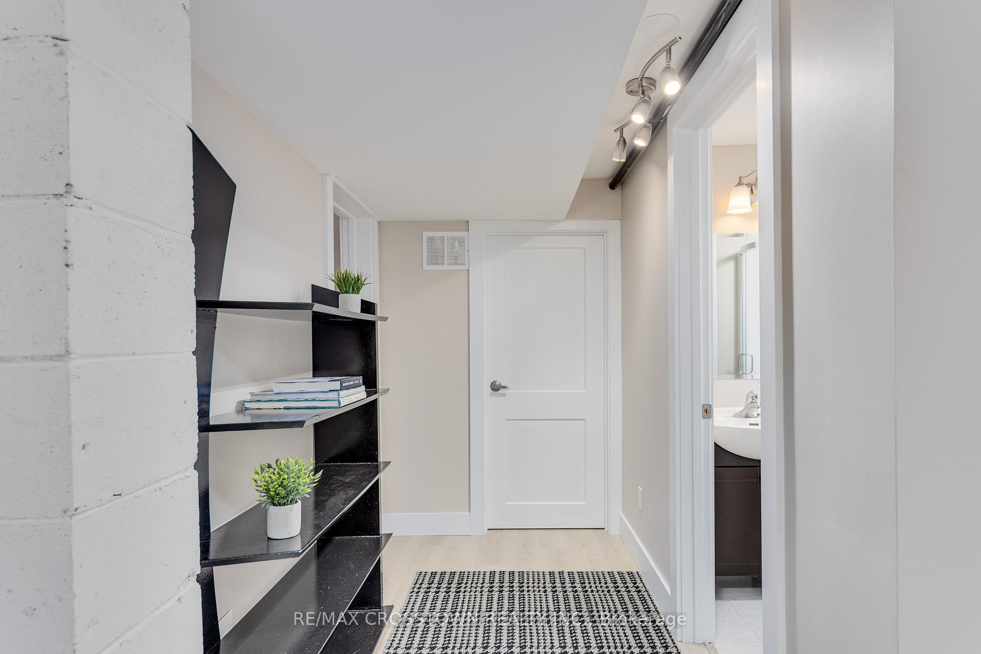 Photo 9 of 6 Davidson Street, Barrie, 400 North — HOMEH