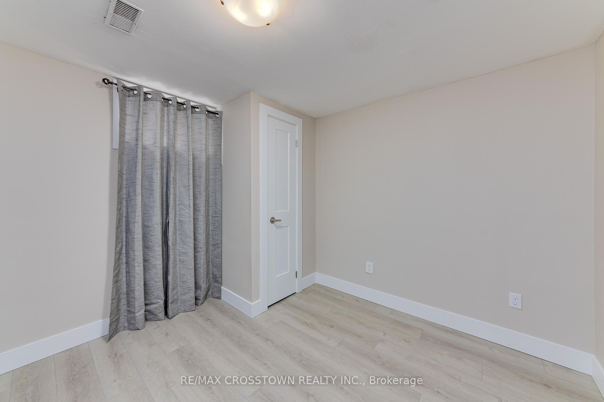 Photo 12 of 6 Davidson Street, Barrie, 400 North — HOMEH