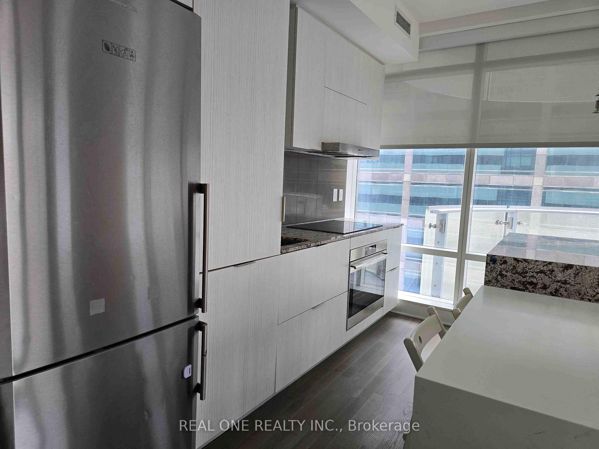 Photo 5 of Unit 1204, 1 Bloor Street E, Toronto, Church-Yonge Corridor — HOMEH