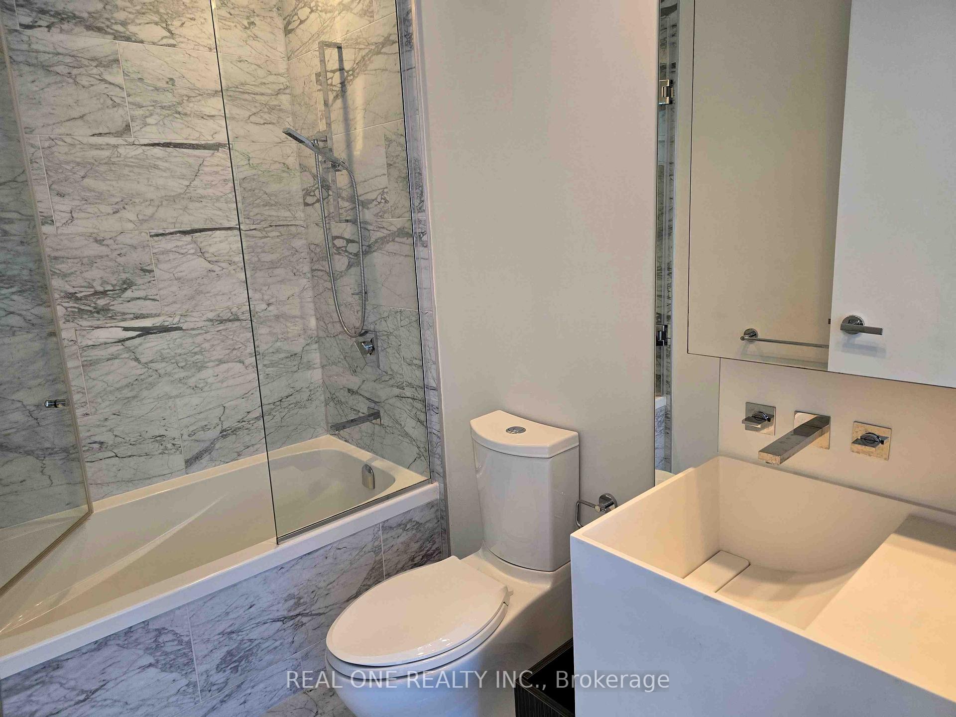 Photo 10 of Unit 1204, 1 Bloor Street E, Toronto, Church-Yonge Corridor — HOMEH