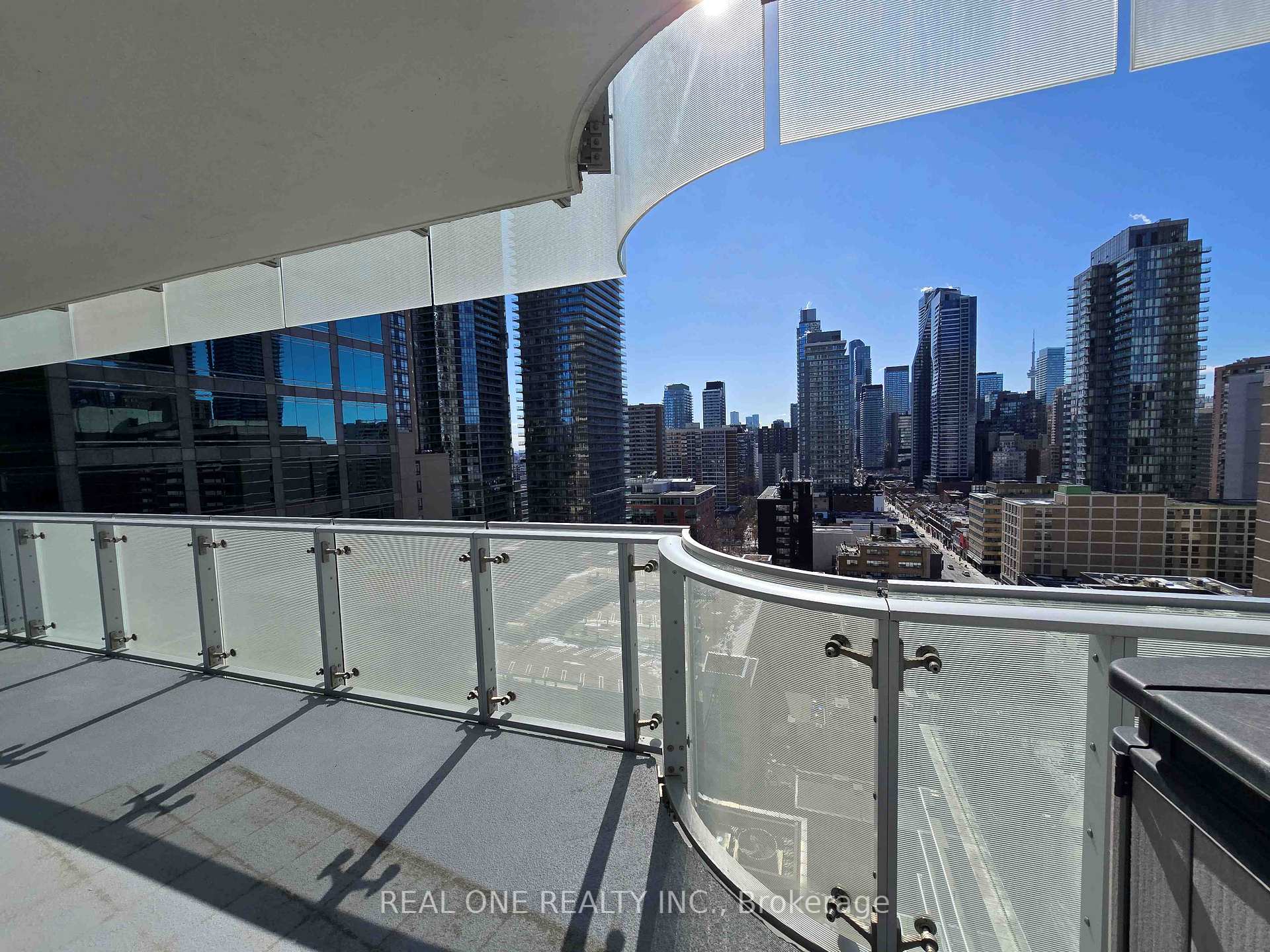 Photo 18 of Unit 1204, 1 Bloor Street E, Toronto, Church-Yonge Corridor — HOMEH