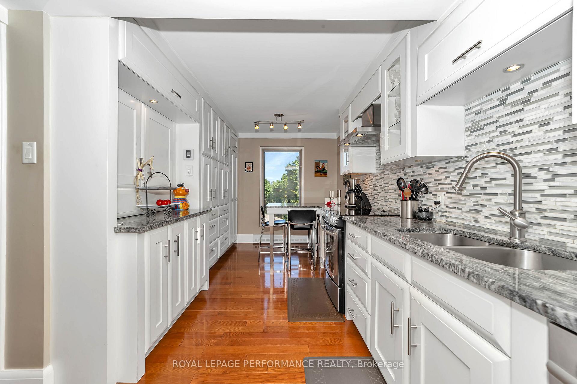 Photo 15 of Unit 12, 100 Rideau Terrace, Ottawa, Lindenlea — HOMEH