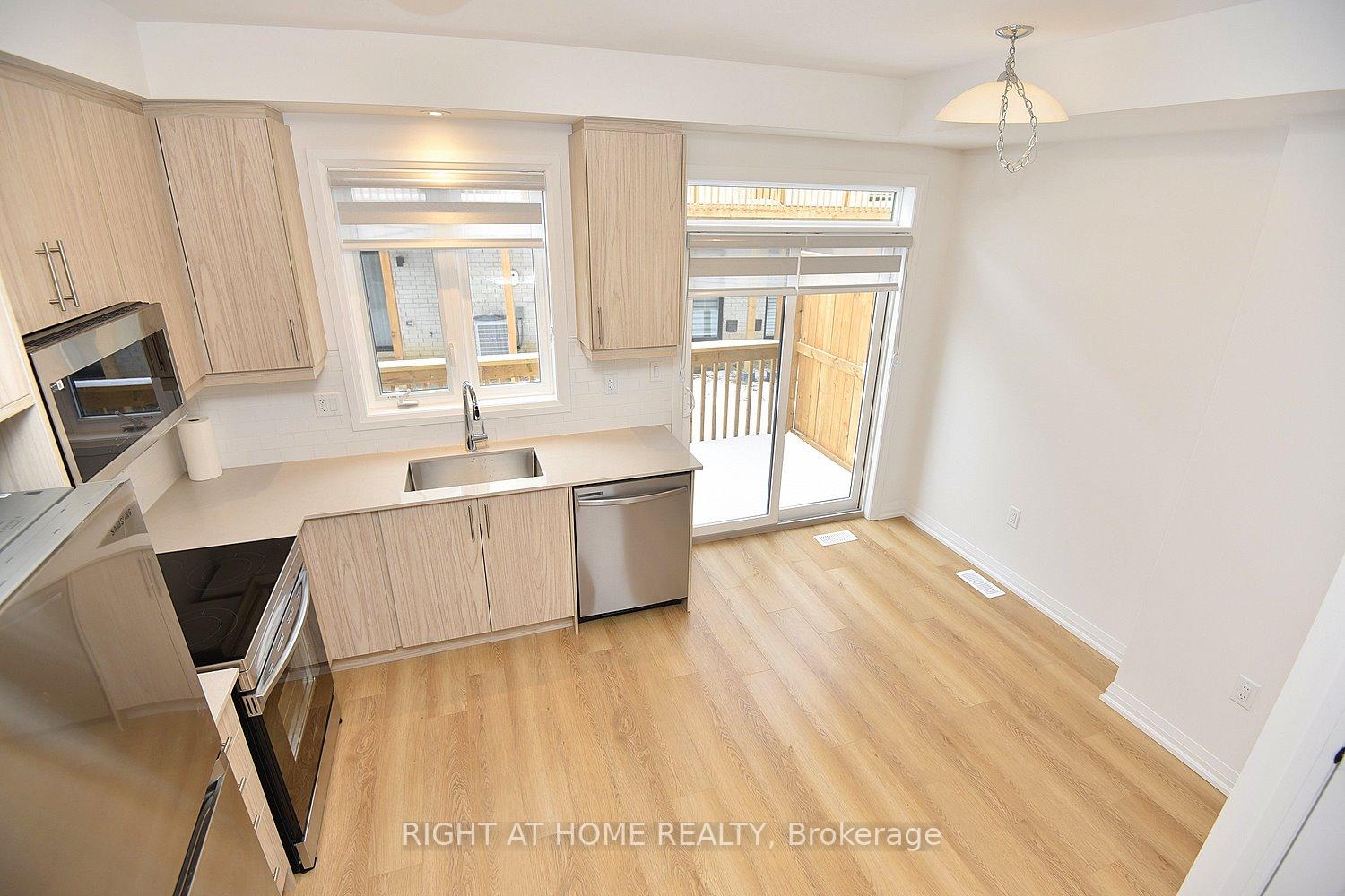 Photo 12 of Unit 68, 55 Tom Brown Drive, Brant, Paris — HOMEH