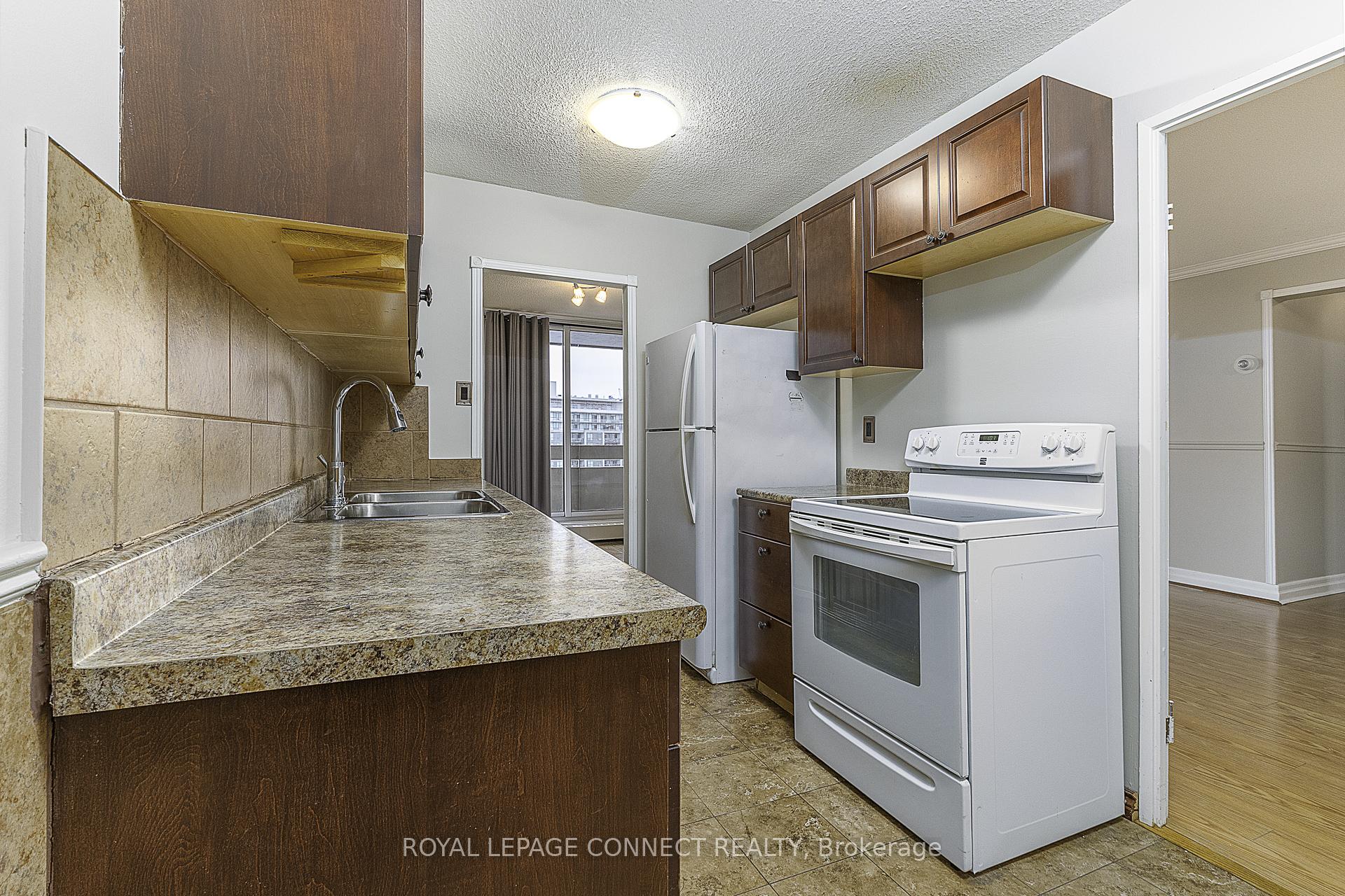 Photo 12 of Unit 1710, 1210 Radom Street, Pickering, Bay Ridges — HOMEH