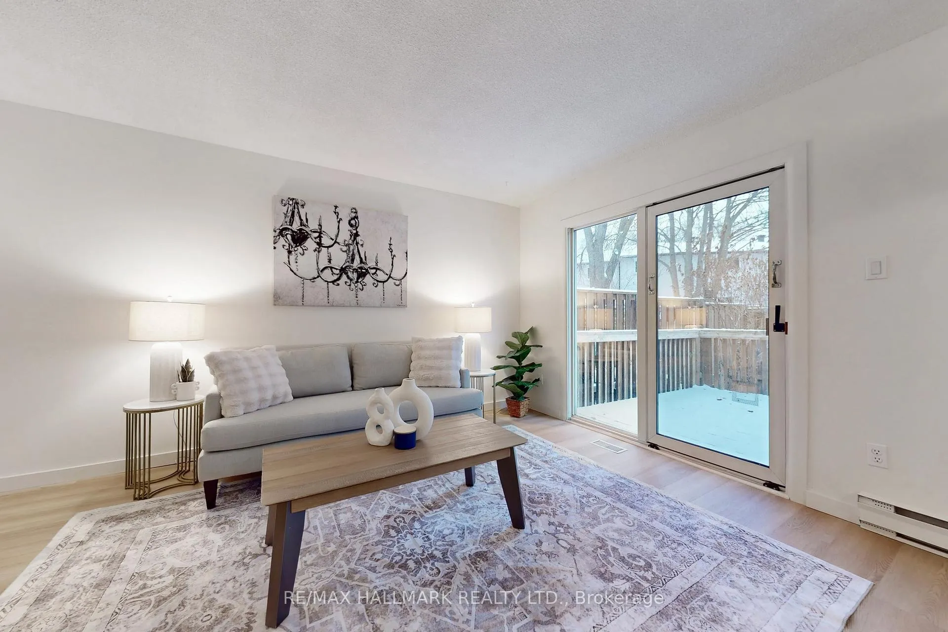 Photo 3 of 50 Gordon Way, Markham, Aileen-Willowbrook — HOMEH