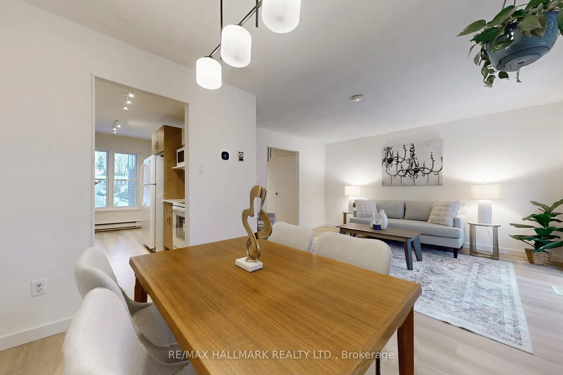 Photo 7 of 50 Gordon Way, Markham, Aileen-Willowbrook — HOMEH
