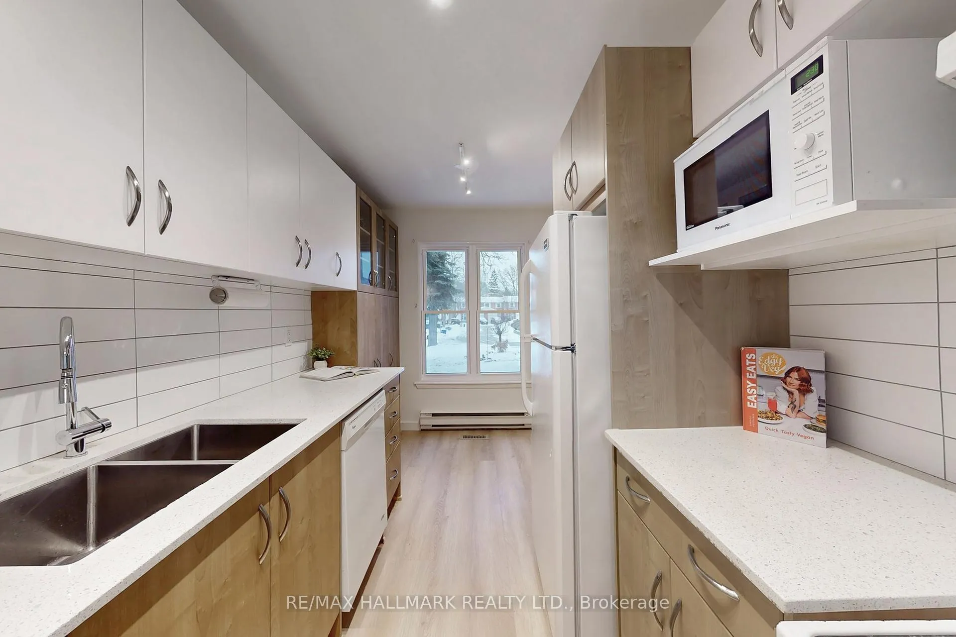 Photo 12 of 50 Gordon Way, Markham, Aileen-Willowbrook — HOMEH