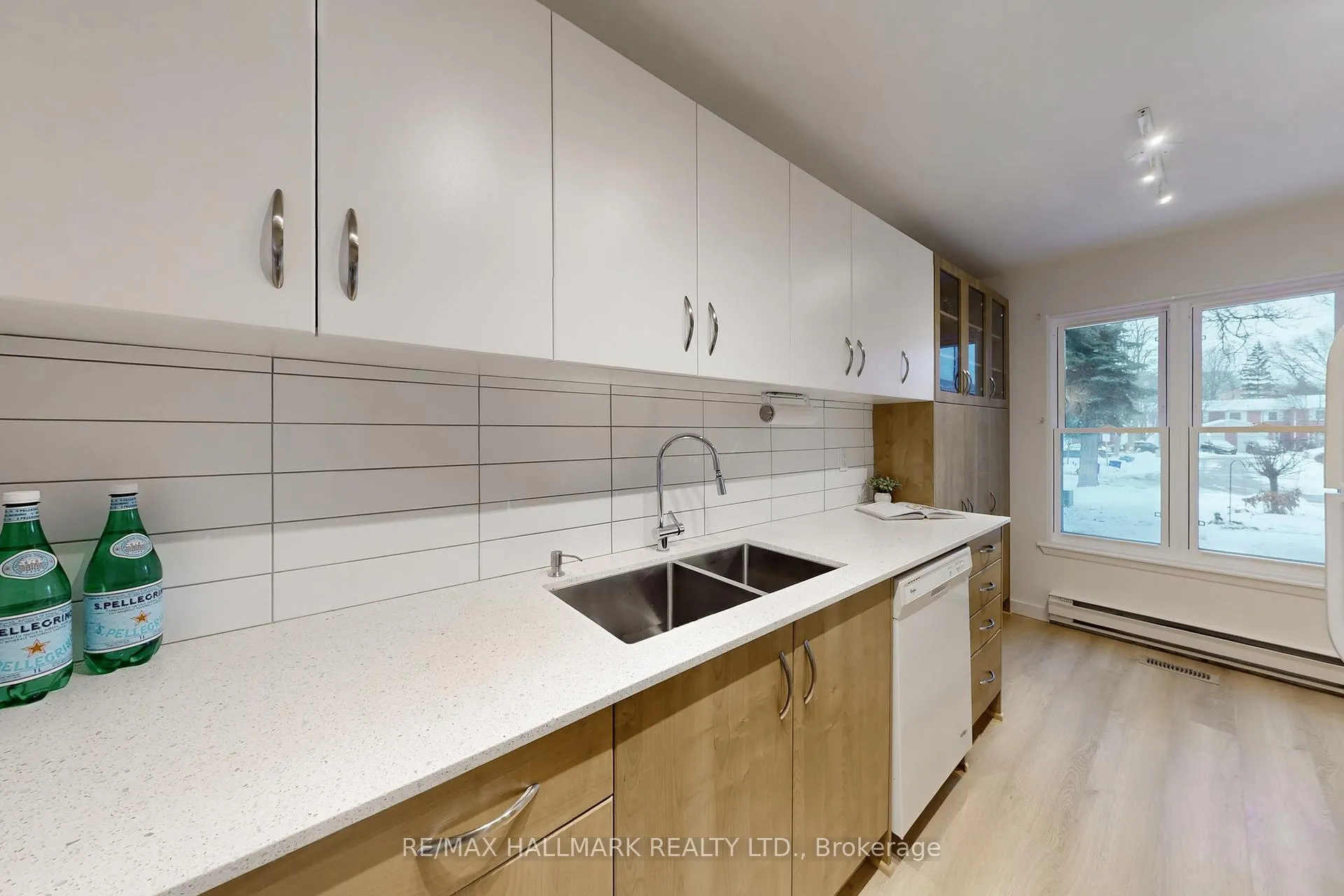 Photo 13 of 50 Gordon Way, Markham, Aileen-Willowbrook — HOMEH