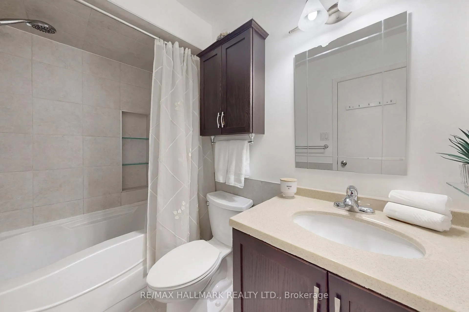 Photo 26 of 50 Gordon Way, Markham, Aileen-Willowbrook — HOMEH