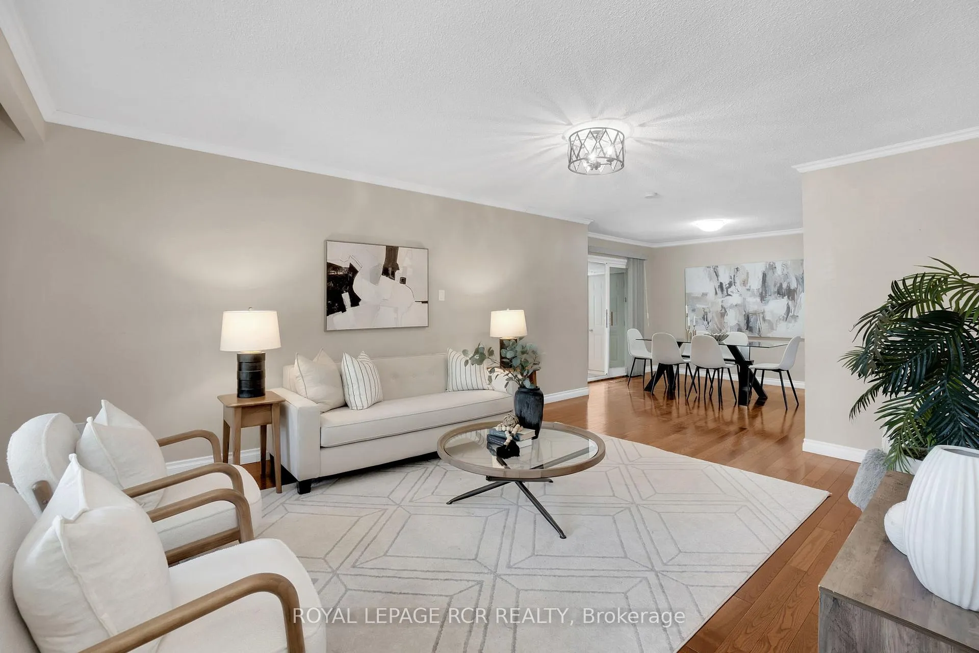 Photo 4 of 273 Newlove Drive, Caledon, Bolton East — HOMEH