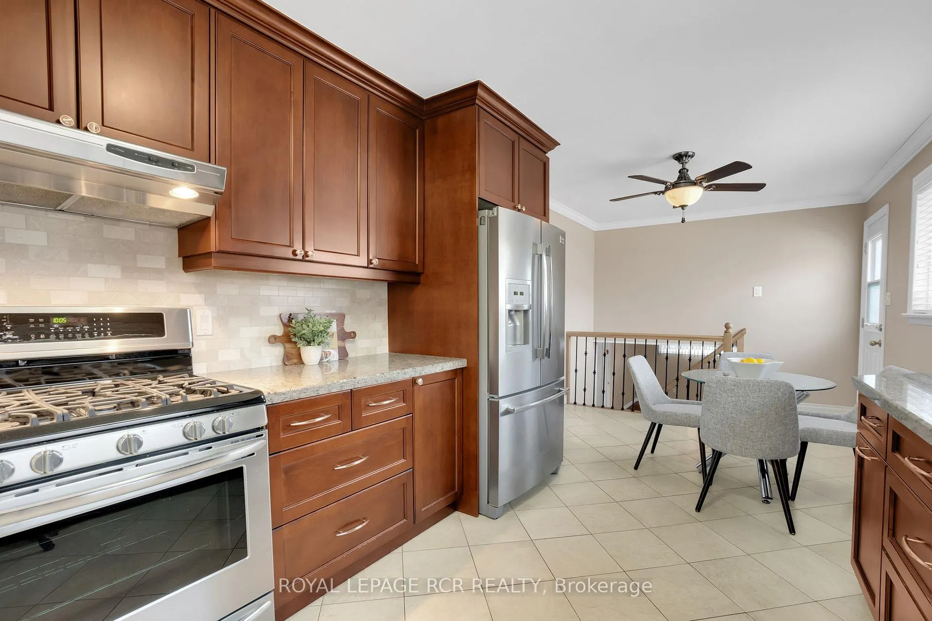 Photo 14 of 273 Newlove Drive, Caledon, Bolton East — HOMEH