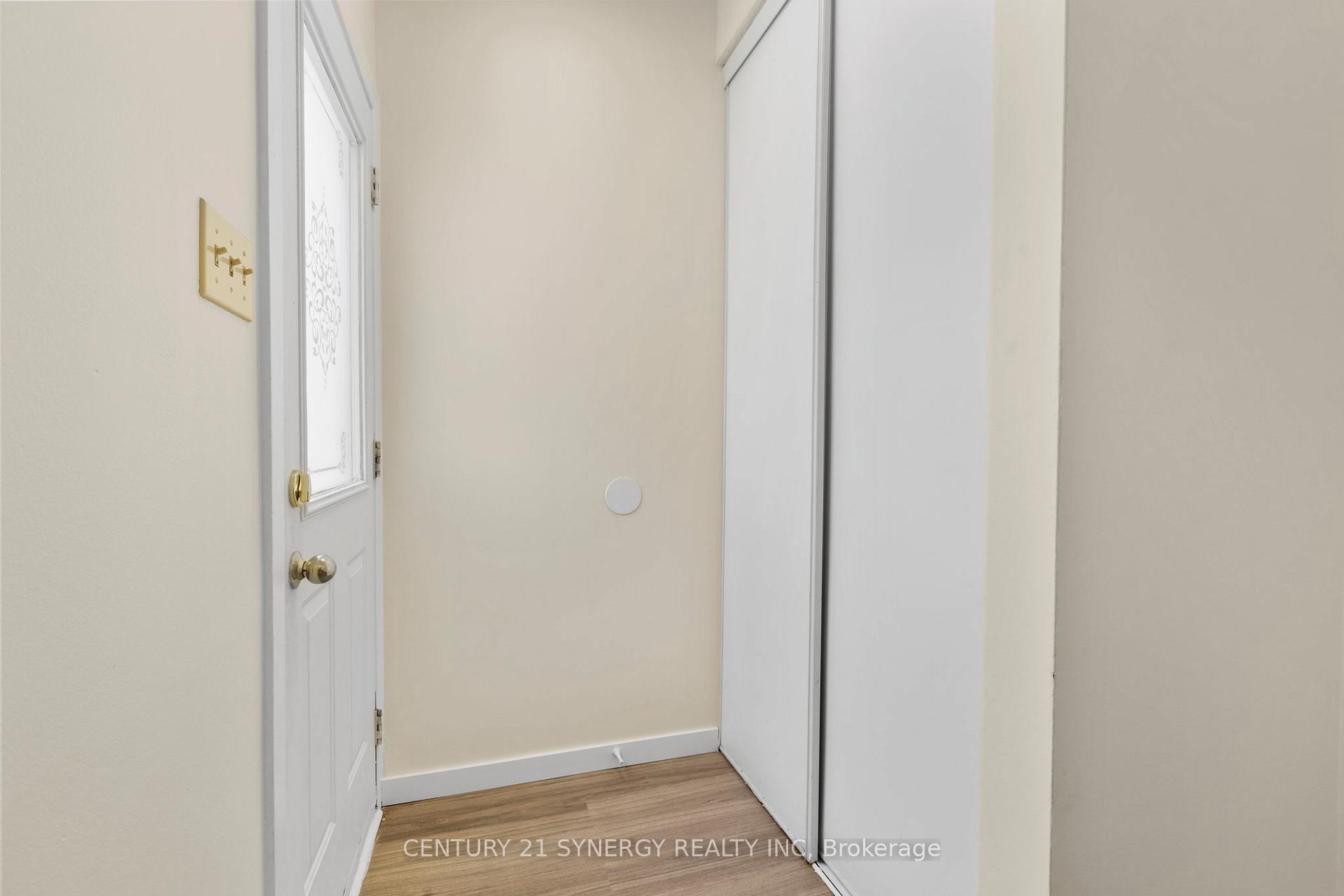 Photo 3 of 26B Sonnet Crescent, Ottawa, Westcliffe Estates — HOMEH