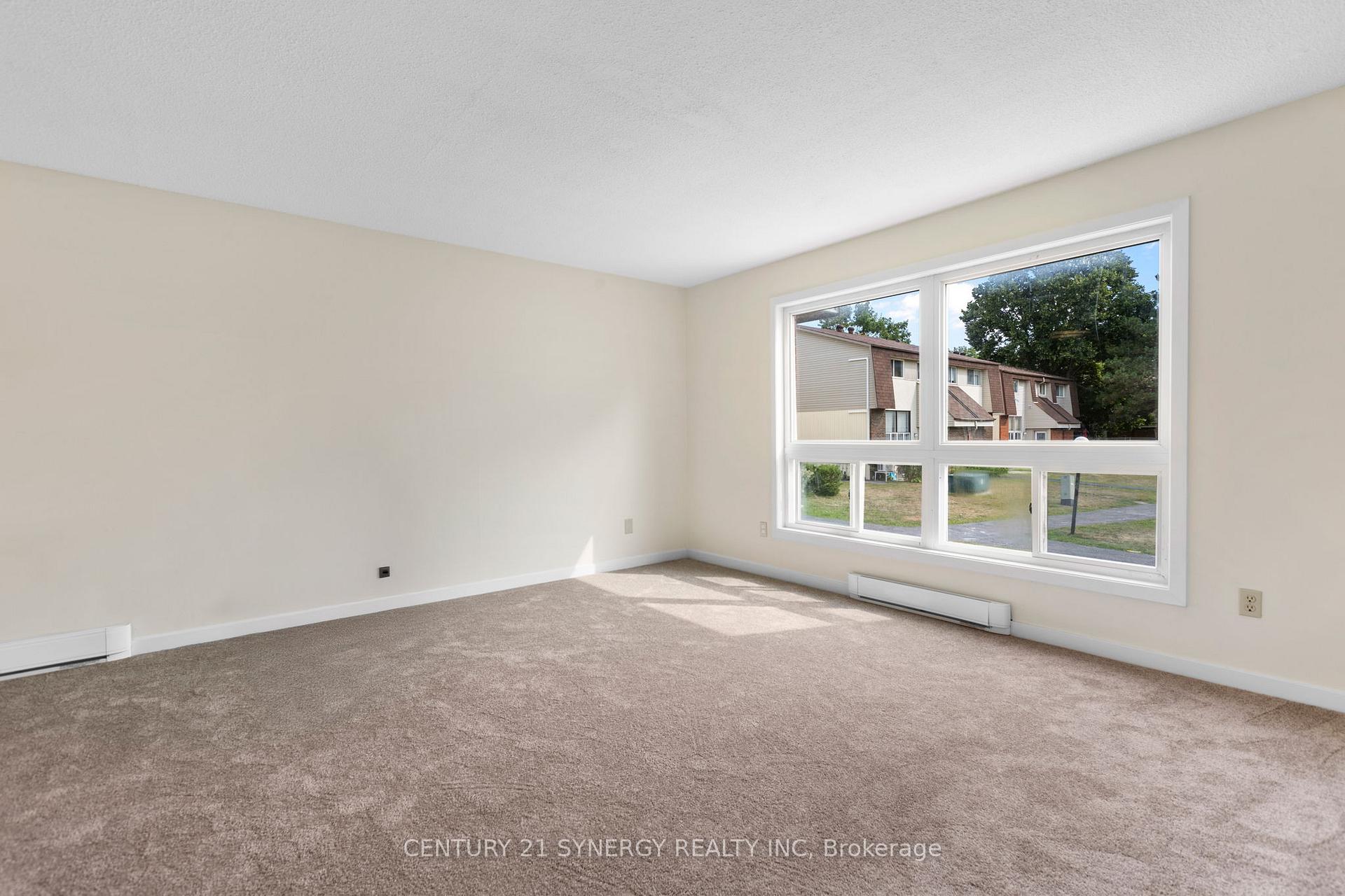 Photo 6 of 26B Sonnet Crescent, Ottawa, Westcliffe Estates — HOMEH