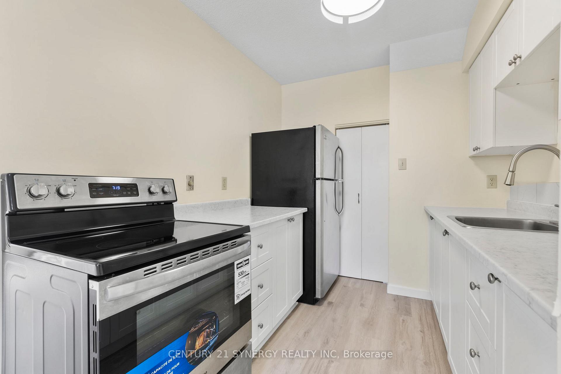 Photo 10 of 26B Sonnet Crescent, Ottawa, Westcliffe Estates — HOMEH