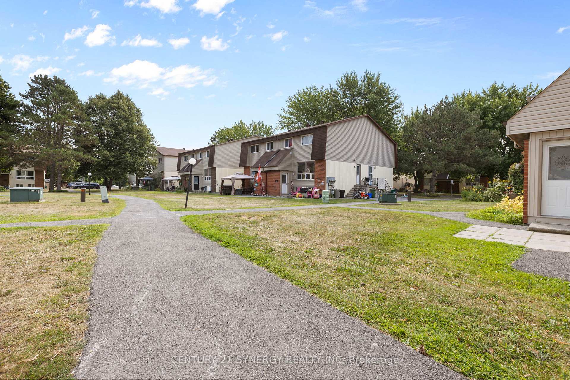 Photo 25 of 26B Sonnet Crescent, Ottawa, Westcliffe Estates — HOMEH