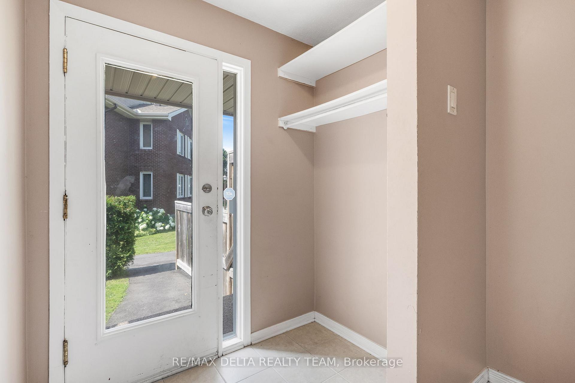 Photo 4 of Unit 205, 520 Canteval Terrace, Ottawa, Fallingbrook/Pineridge — HOMEH