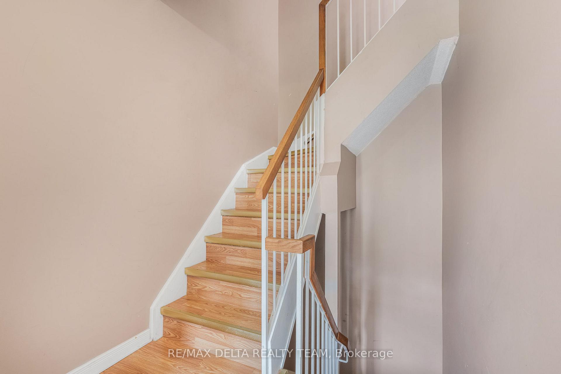 Photo 5 of Unit 205, 520 Canteval Terrace, Ottawa, Fallingbrook/Pineridge — HOMEH