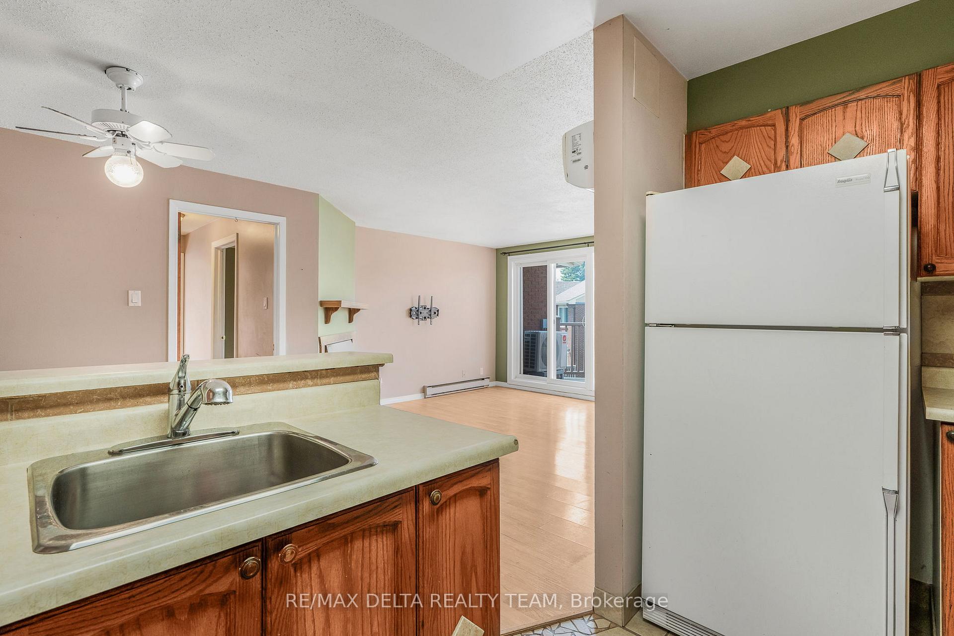 Photo 15 of Unit 205, 520 Canteval Terrace, Ottawa, Fallingbrook/Pineridge — HOMEH